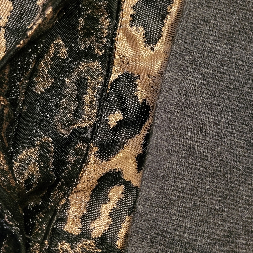NWOT Chico's Long Cardigan Gray With Animal Print On Back Size  Large - Picture 11 of 12